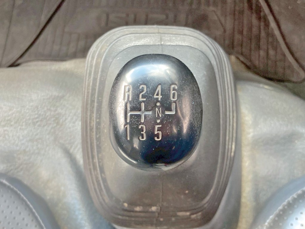 いすゞ エルフ TPG-NKR85AN(2WD)の写真43