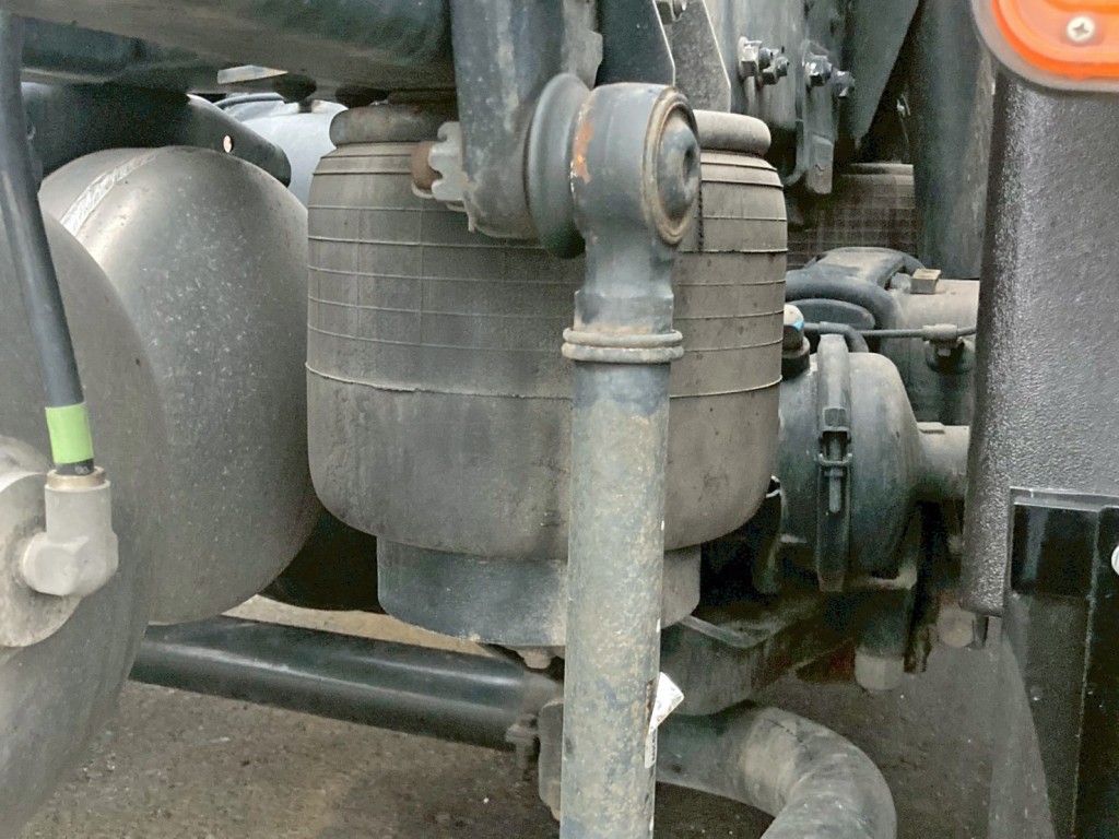 エアサスです。|三菱 スーパーグレート 2PG-FP74HERの写真5