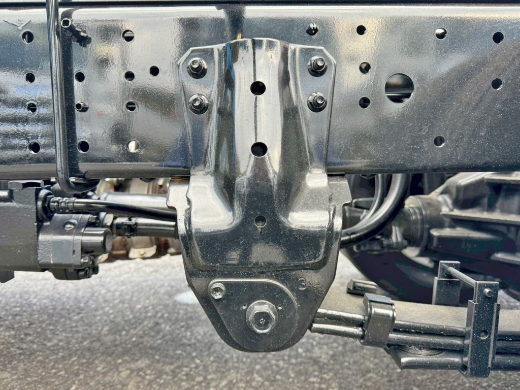 リーフサスです。|日野 デュトロ 2KG-XZU605M(2WD)の写真5