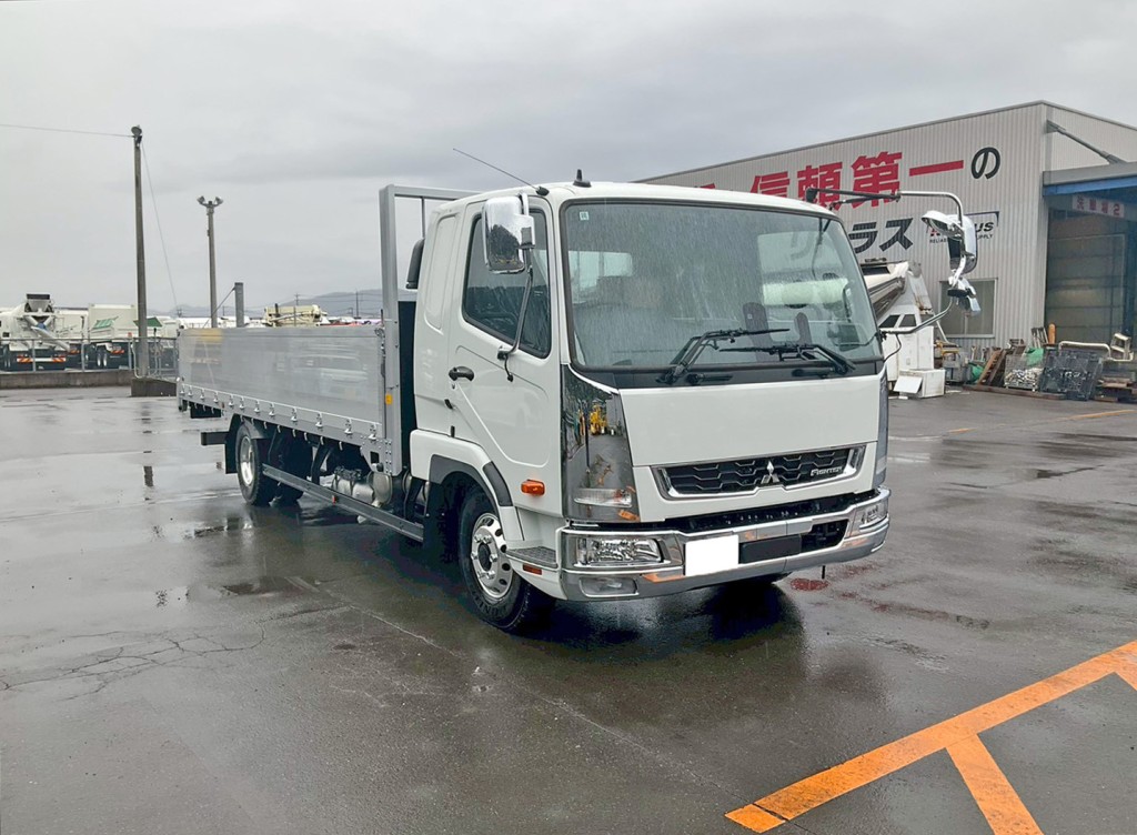 ホイールはアルミ製です。|三菱 ファイター 2KG-FK65F(2WD)の写真2