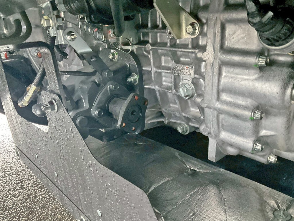 PTO付きです。|三菱 ファイター 2KG-FK65F(2WD)の写真11