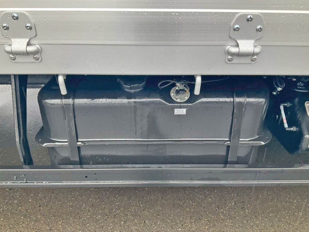 燃料タンクは200Lです。|三菱 ファイター 2KG-FK65F(2WD)の写真13