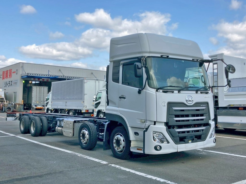 UDトラックス クオン 2PG-CG5CAの写真2