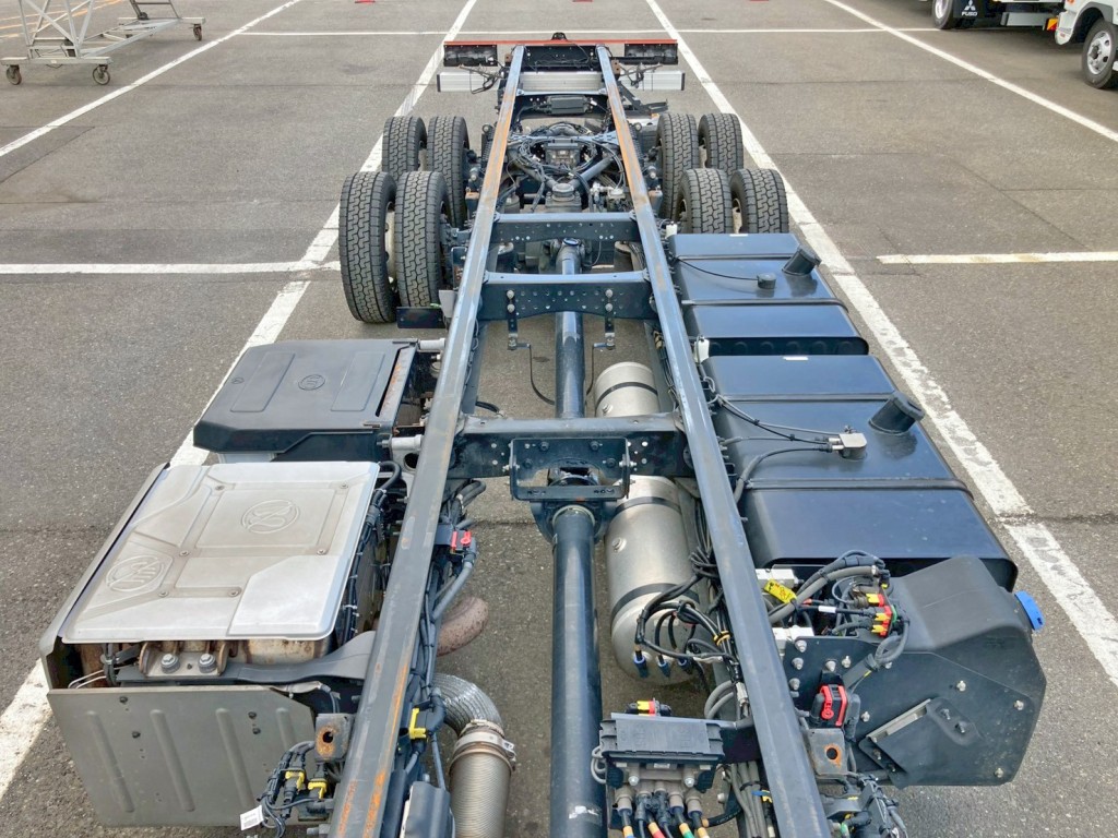 UDトラックス クオン 2PG-CG5CAの写真13