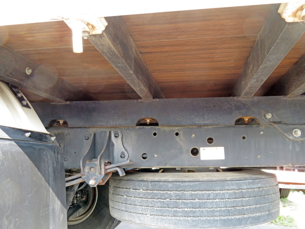 シャーシとネタの状態です。|日野 レンジャー TKG-FC9JKAP(2WD)の写真5