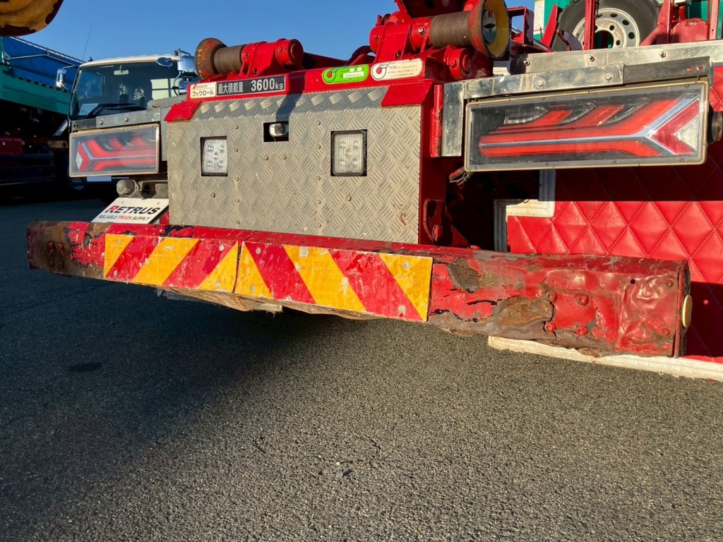 リアバンパーにサビ・腐食・曲がりがあります。|日野 レンジャー TKG-FD9JGAA(2WD)の写真13