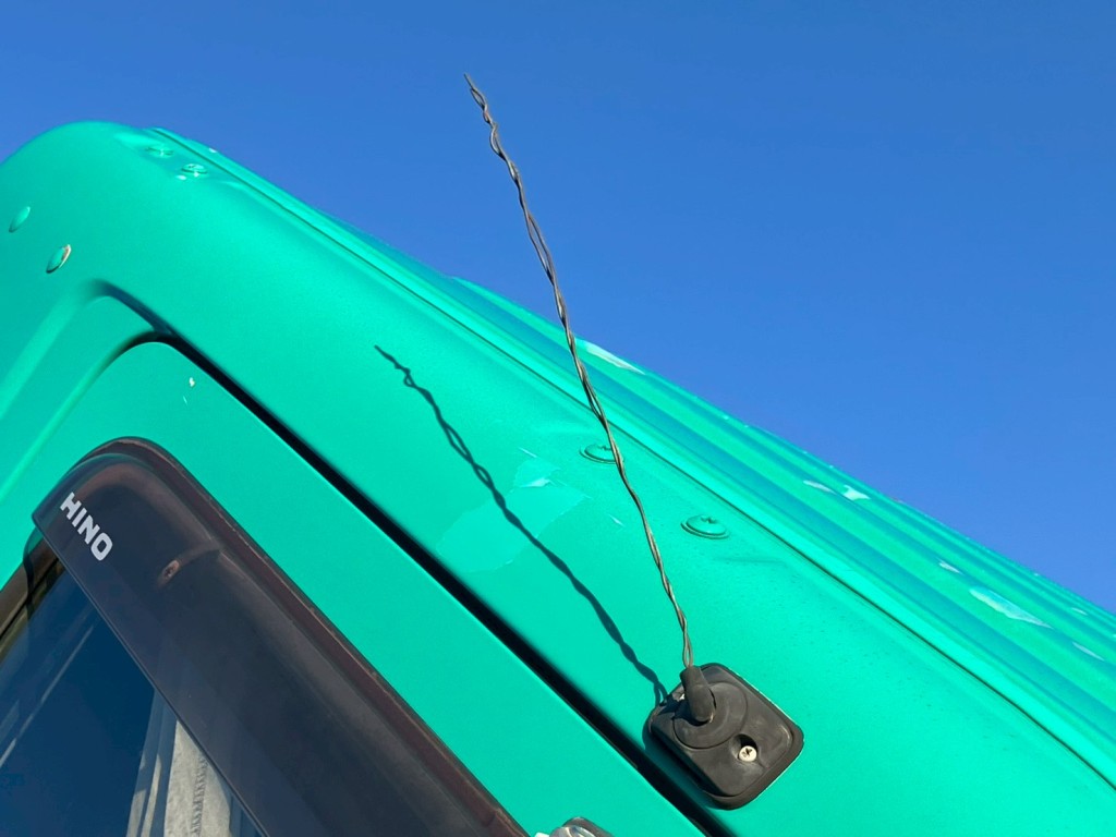 アンテナ折れています。|日野 レンジャー TKG-FD9JGAA(2WD)の写真47