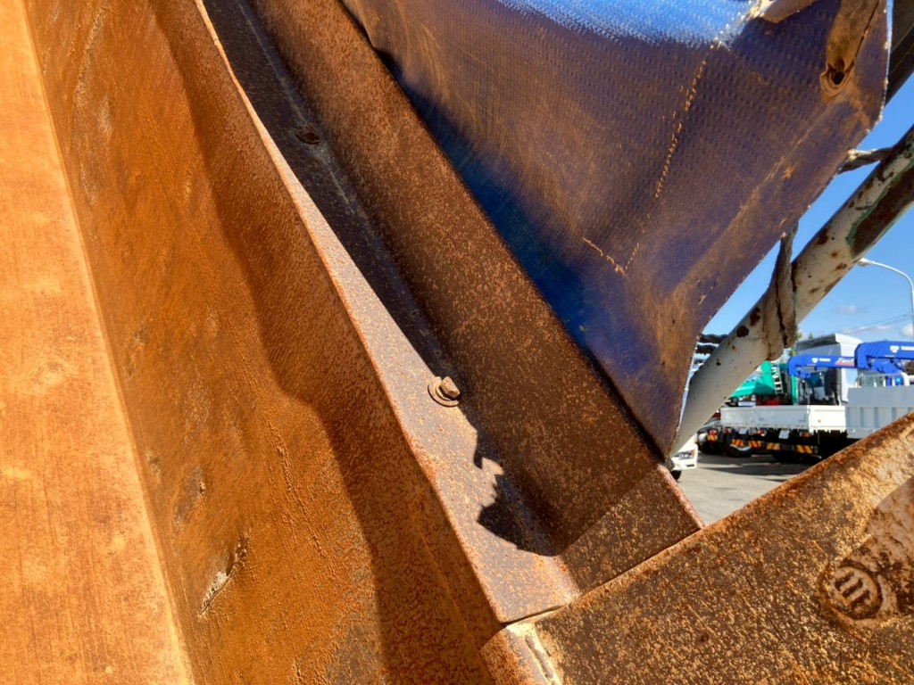 コボレーンのストッパーです。|日野 プロフィア QKG-FS1EKDAの写真39