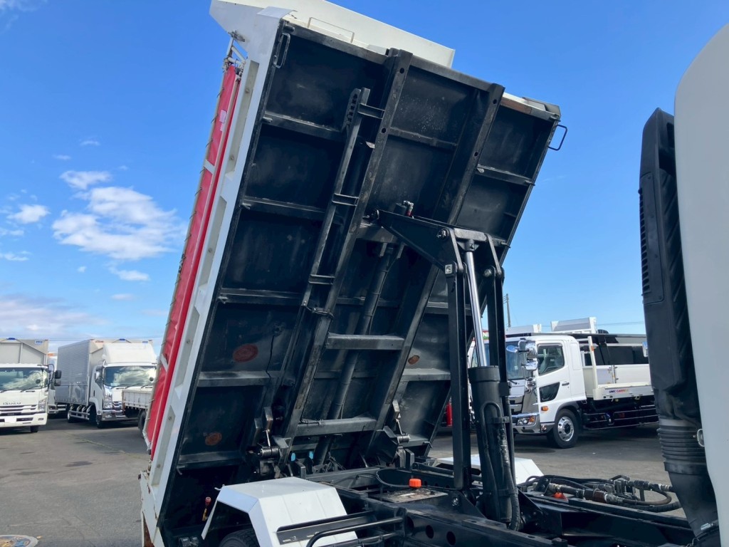 いすゞ フォワード TKG-FRR90S2(2WD)の写真13