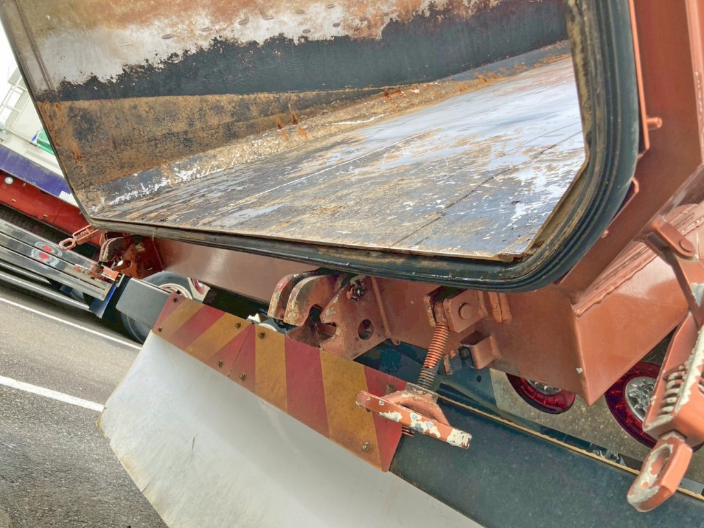 水密式です。|三菱 ファイター TKG-FK61F(2WD)の写真18