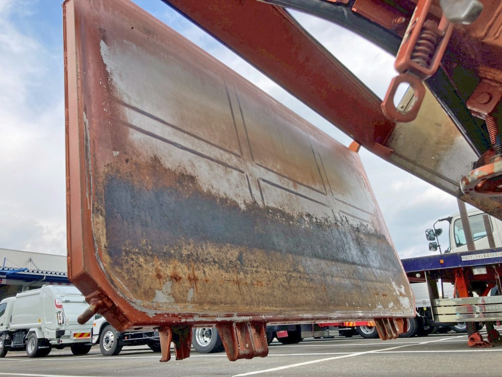 ゲートもステンレス製です。|三菱 ファイター TKG-FK61F(2WD)の写真19