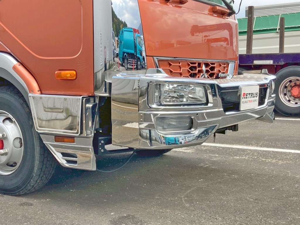 前出しバンパーを上げた状態です。|三菱 ファイター TKG-FK61F(2WD)の写真23