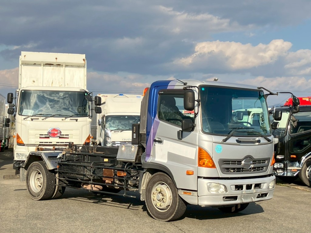 日野 レンジャー LKG-FJ7JGAAの写真2