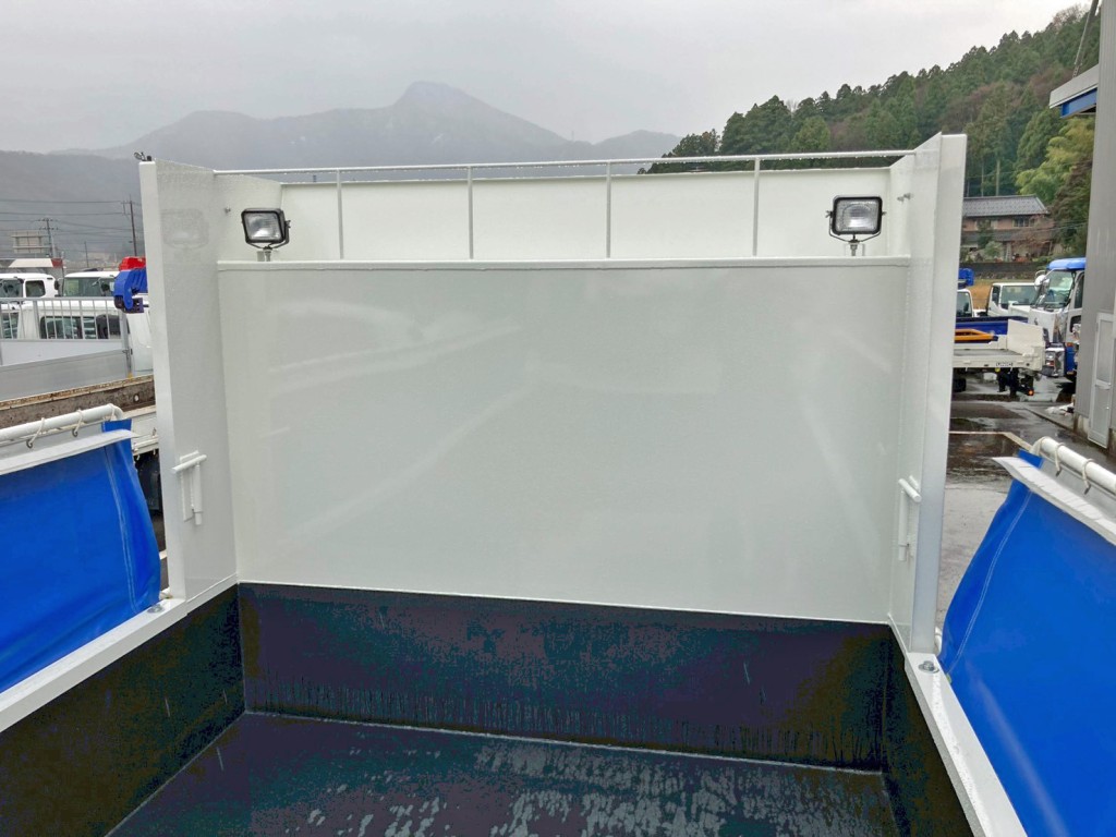 いすゞ ギガ 2RG-CXZ77DTの写真10