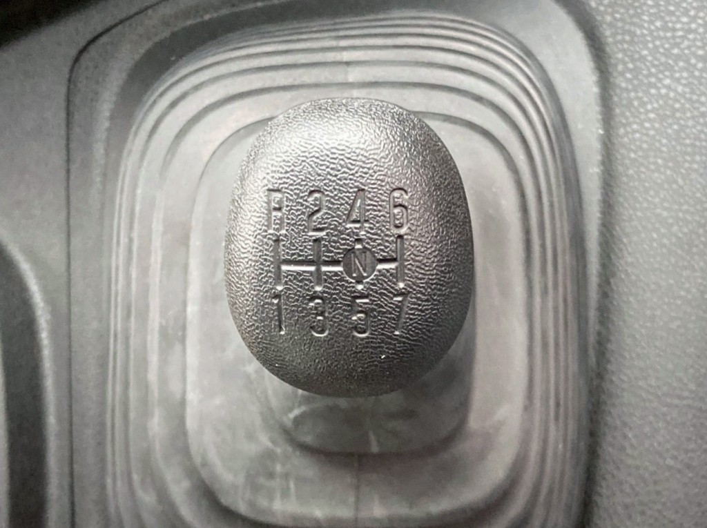 いすゞ ギガ 2RG-CXZ77DTの写真25