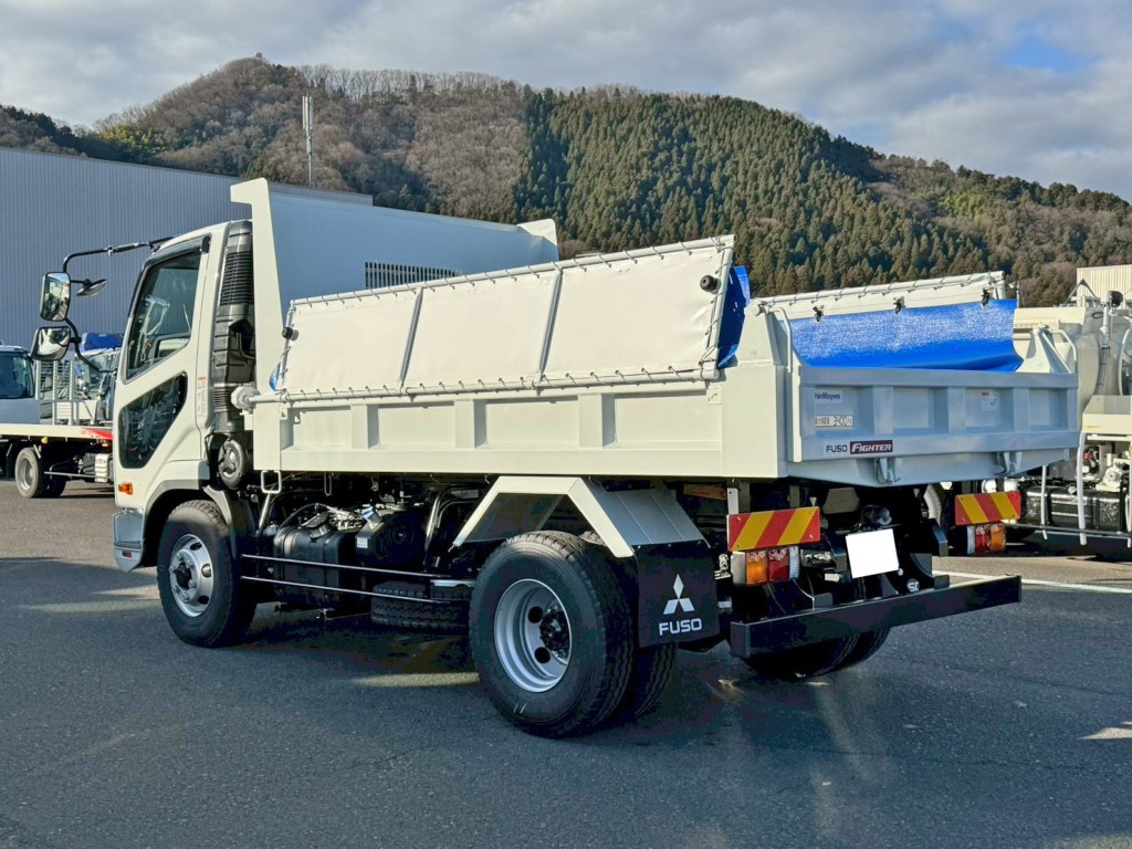 三菱 ファイター 2KG-FK72F(2WD)の写真3