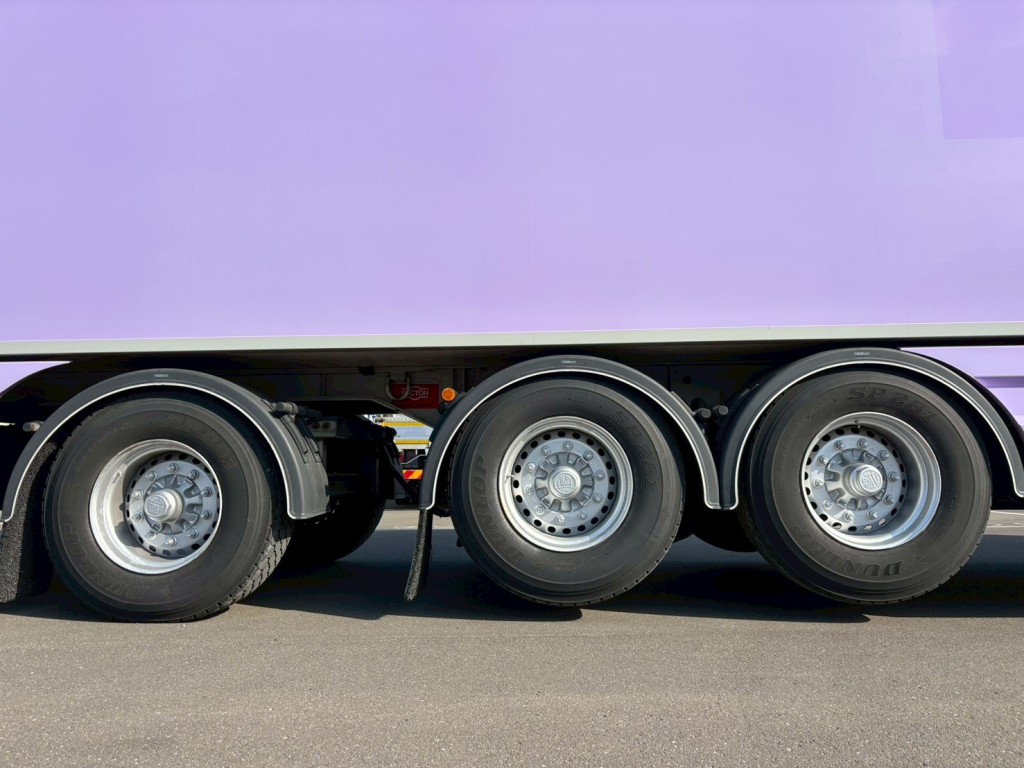 アクスルリフト付きです。（前2軸が浮きます）|PACTON  不明の写真28