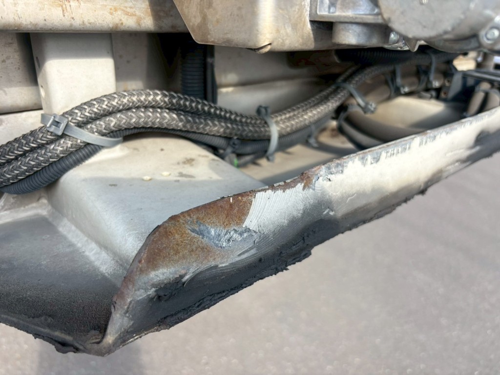 フチが曲がっています。|PACTON  不明の写真36