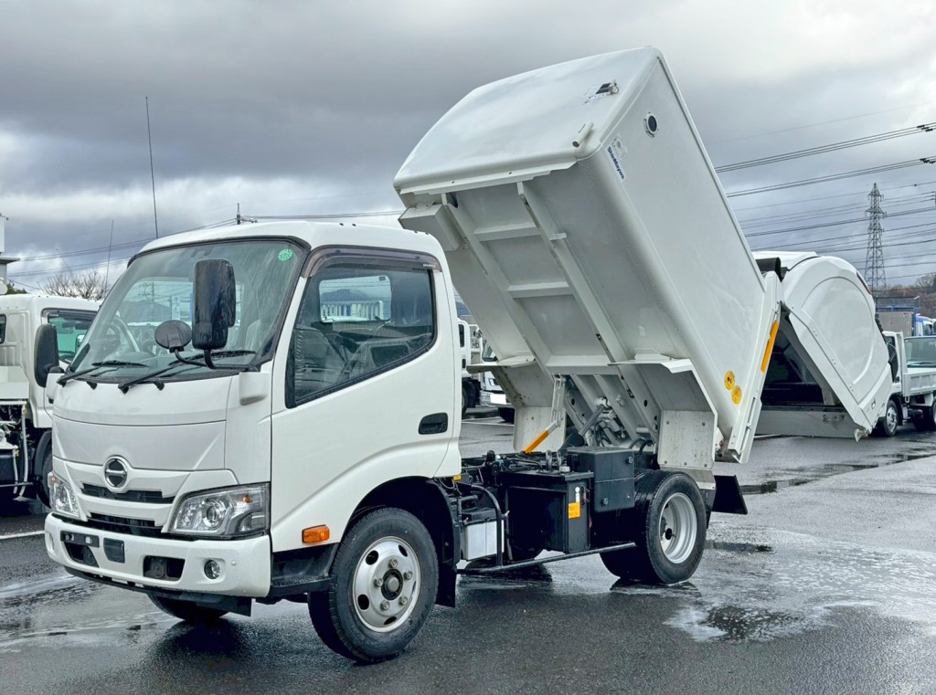 日野 デュトロ 2RG-XZU605X(2WD)の写真1