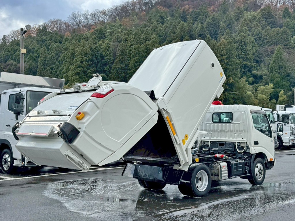 日野 デュトロ 2RG-XZU605X(2WD)の写真4