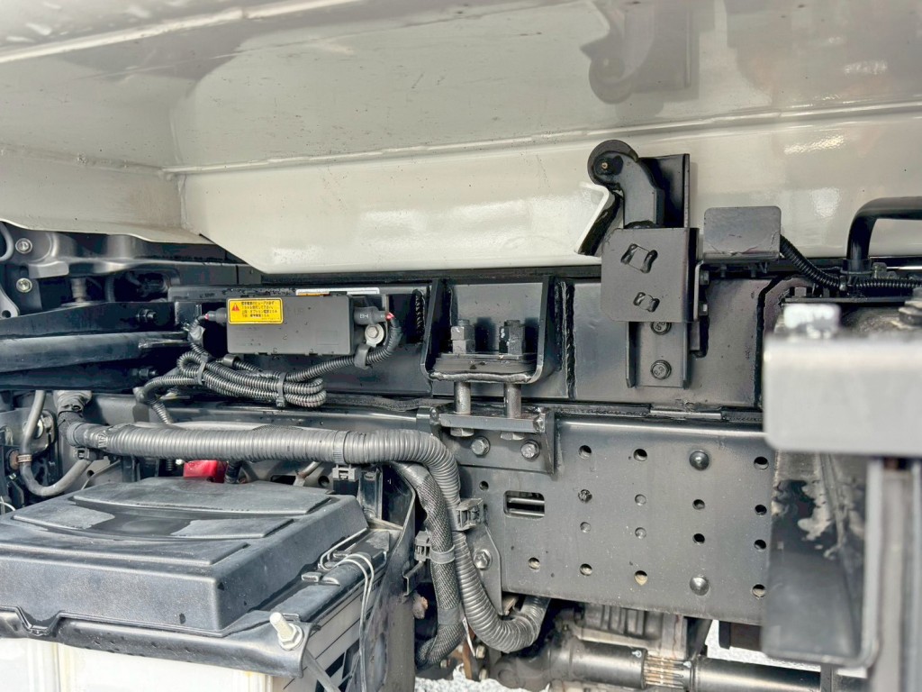 シャーシの状態です。|日野 デュトロ 2RG-XZU605X(2WD)の写真6