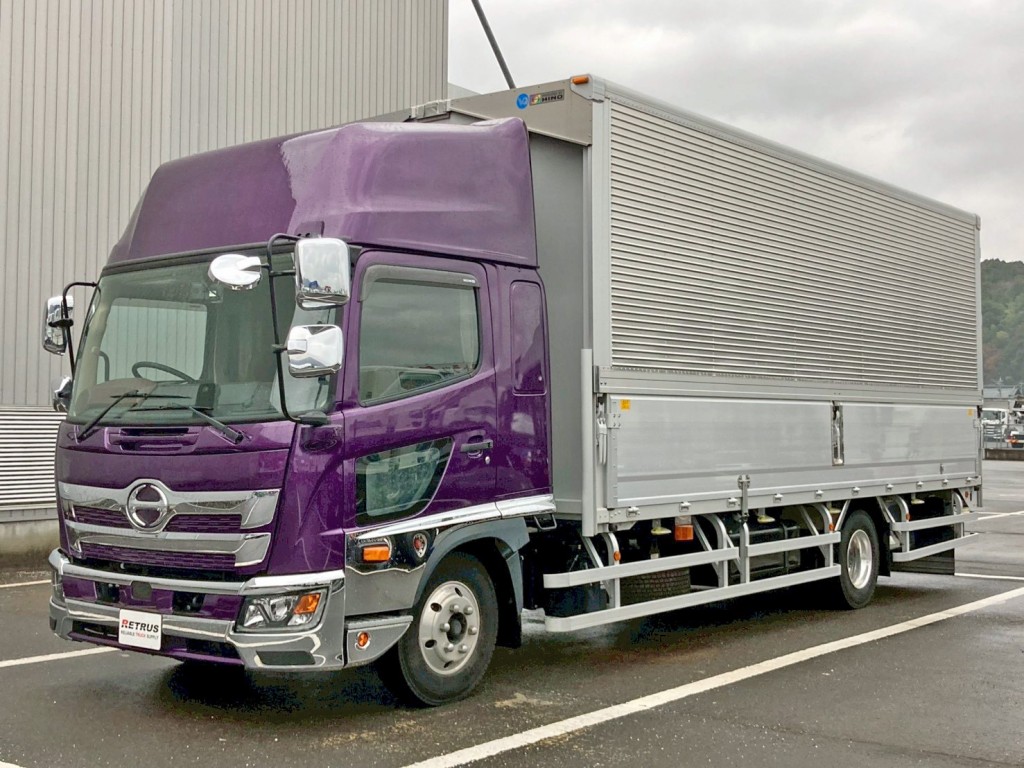 フロント周り、メッキパーツで飾っています。|日野 レンジャー 2PG-FD2ABG(2WD)の写真1