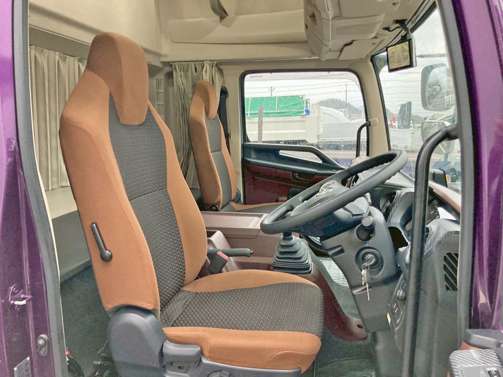 ハイルーフキャビンです。|日野 レンジャー 2PG-FD2ABG(2WD)の写真7