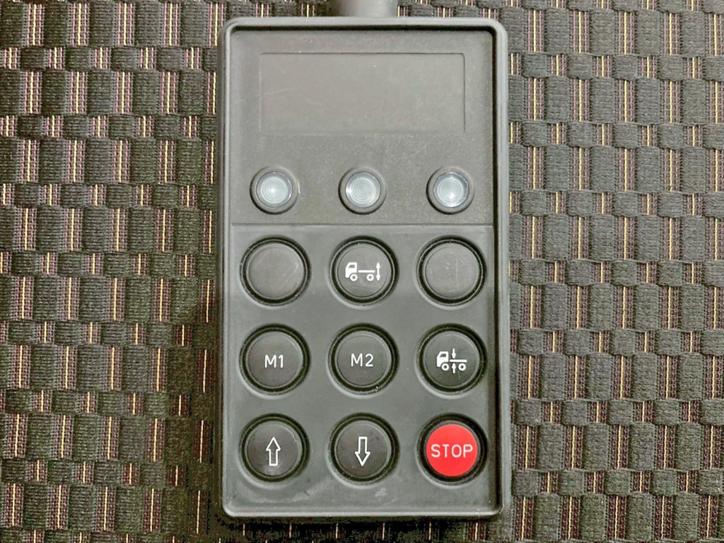 エアサスのコントローラーです。|日野 レンジャー 2PG-FD2ABG(2WD)の写真18