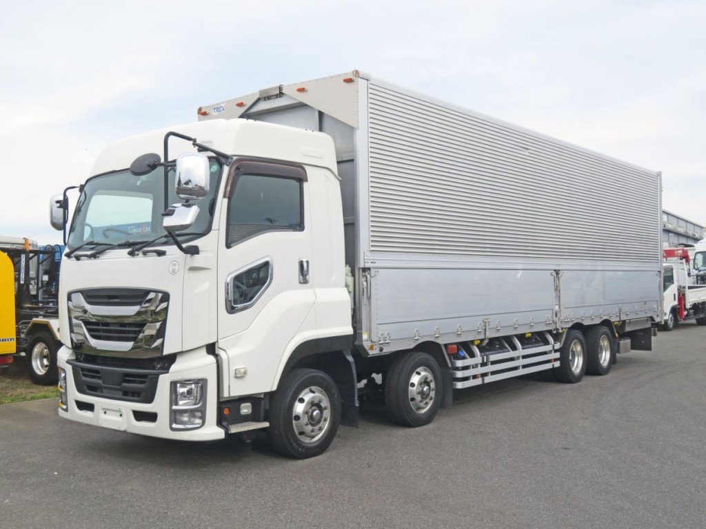 いすゞ ギガ 2PG-CYJ77Cの写真1