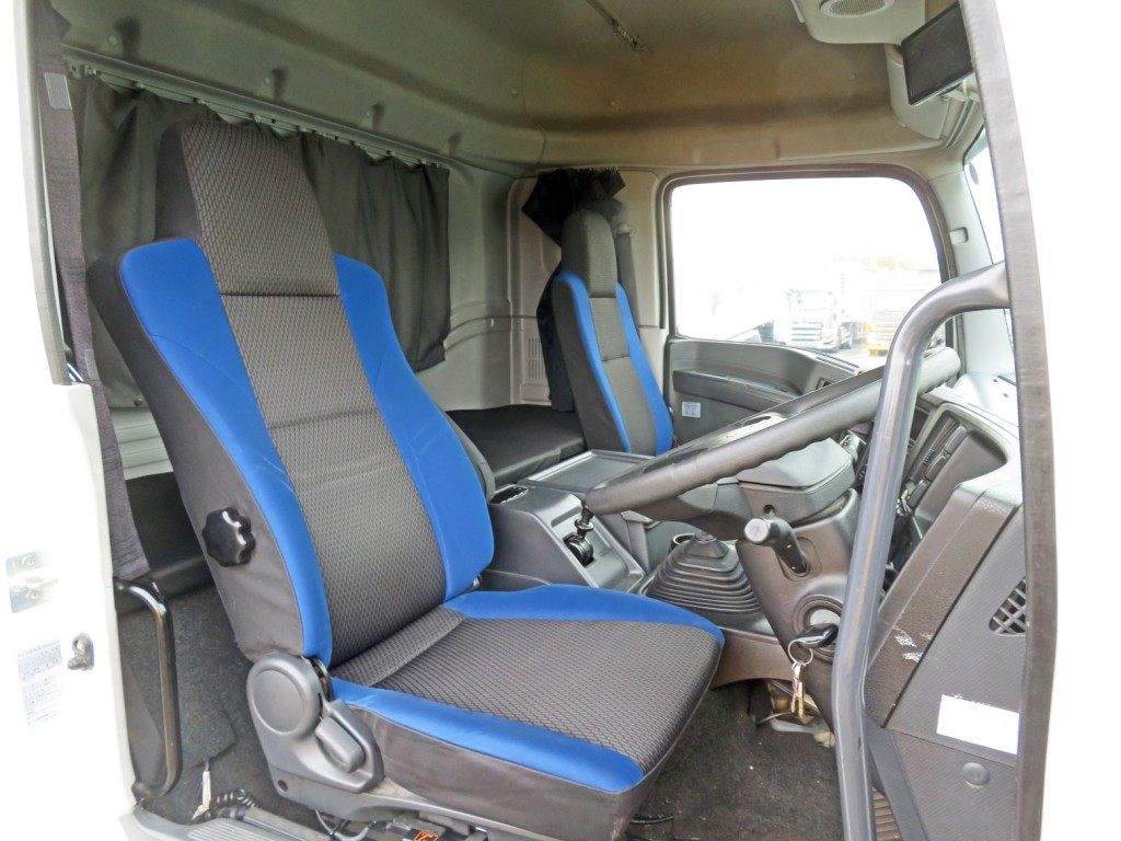 いすゞ ギガ 2PG-CYJ77Cの写真6