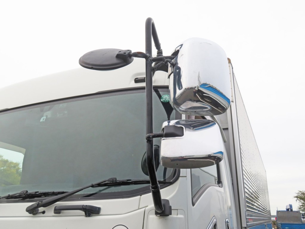 いすゞ ギガ 2PG-CYJ77Cの写真21