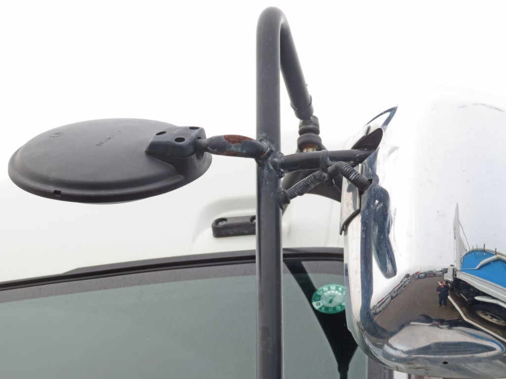 いすゞ ギガ 2PG-CYJ77Cの写真22