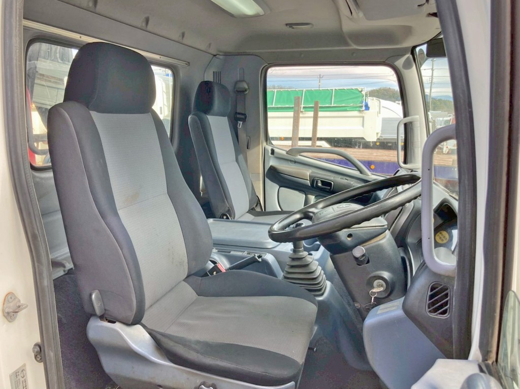 ベッドレスキャビンです。|日野 レンジャー BDG-FJ7JKWAの写真18