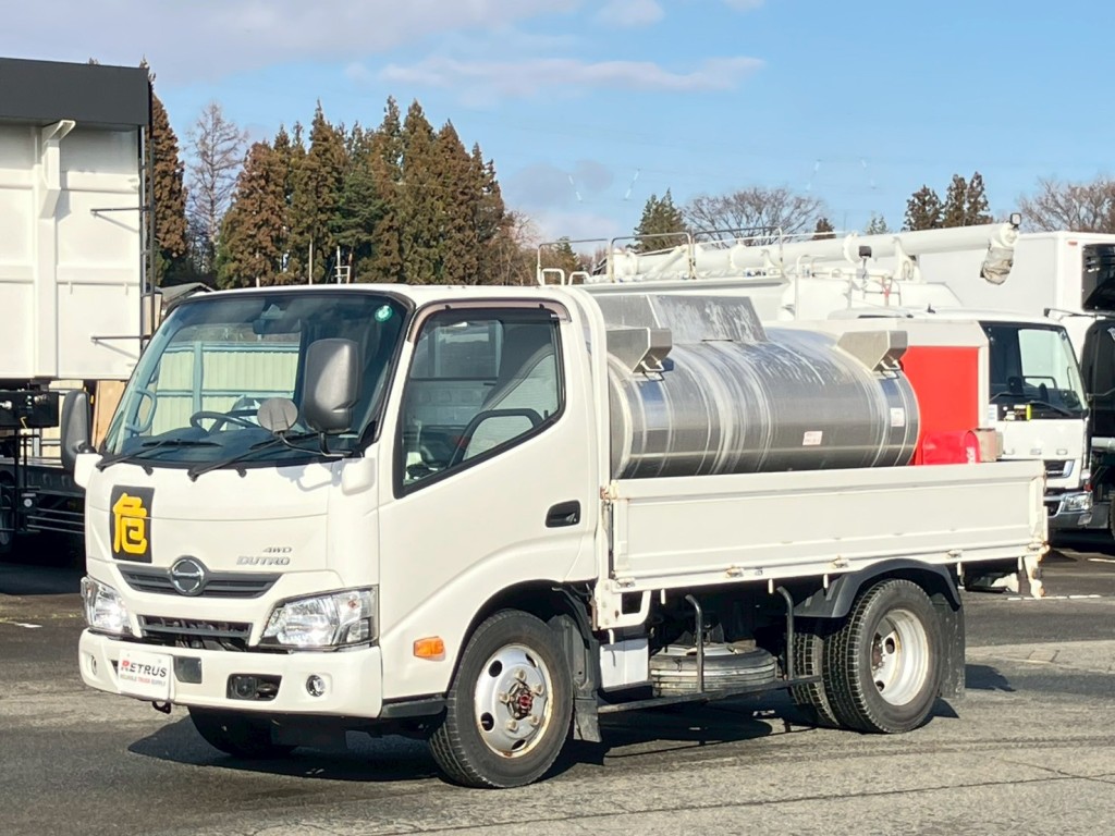 日野 デュトロ TKG-XZU675M(4WD)の写真1