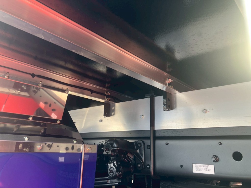 シャーシとネタの状態です。|三菱 ファイター 2KG-FK72F(2WD)の写真6