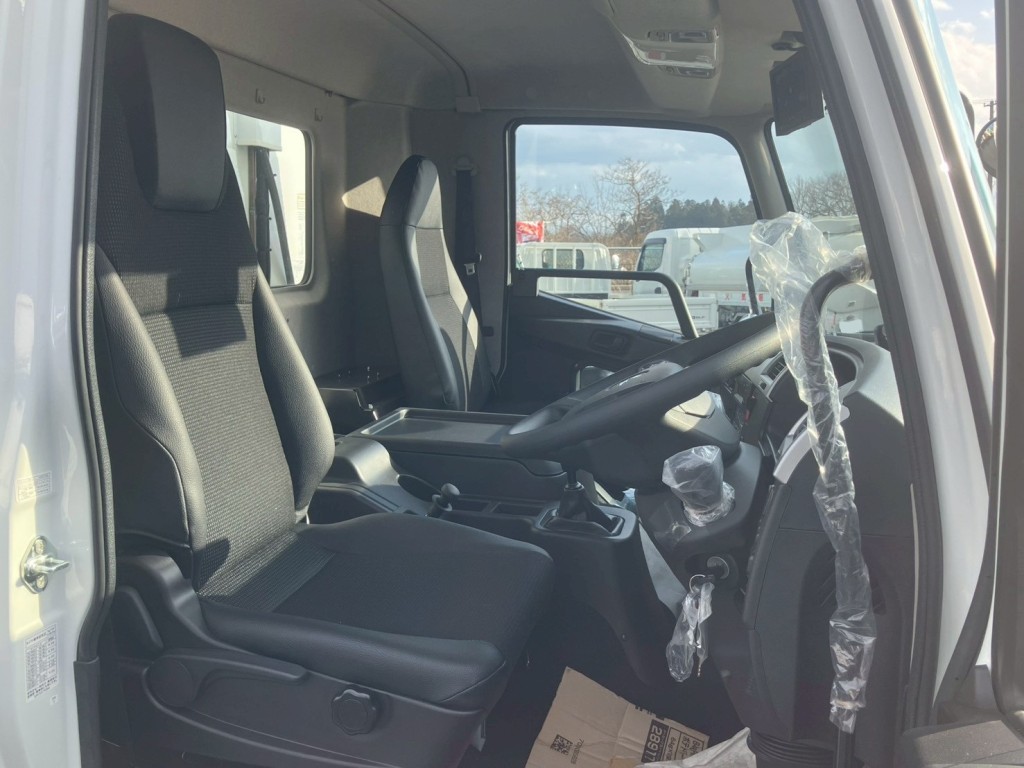 三菱 ファイター 2KG-FK72F(2WD)の写真7