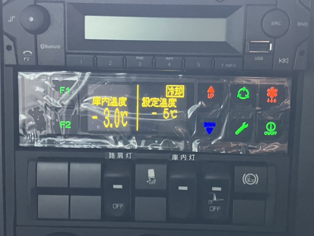 冷凍機は−5℃設定（中温仕様） 10℃スタートで1Hで－3℃確認済みです。|三菱 ファイター 2KG-FK72F(2WD)の写真18