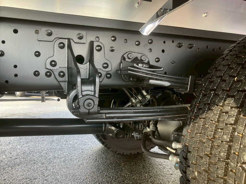 リーフサスです。|三菱 ファイター 2KG-FK72F(2WD)の写真5