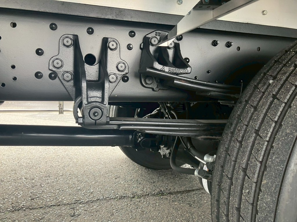 リーフサスです。|三菱 ファイター 2KG-FK72FYの写真5