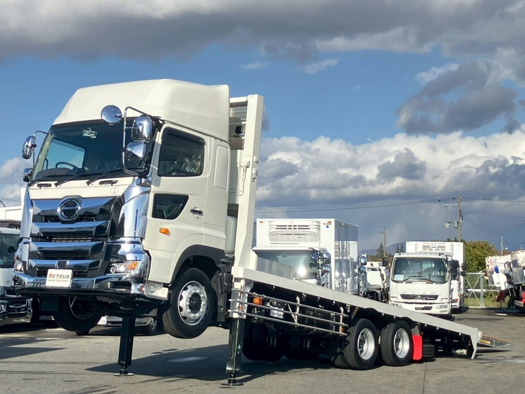 日野 プロフィア 2DG-FQ1AJCの写真1