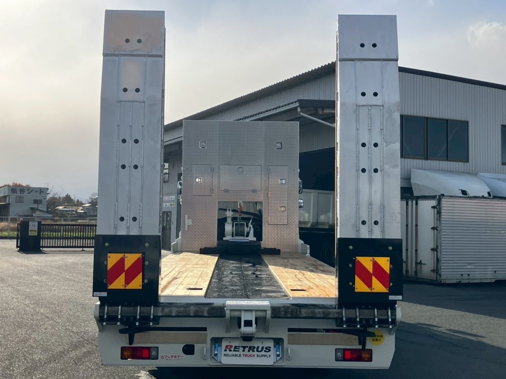 オートスライドで外側へ広げた状態です。|日野 プロフィア 2DG-FQ1AJCの写真14