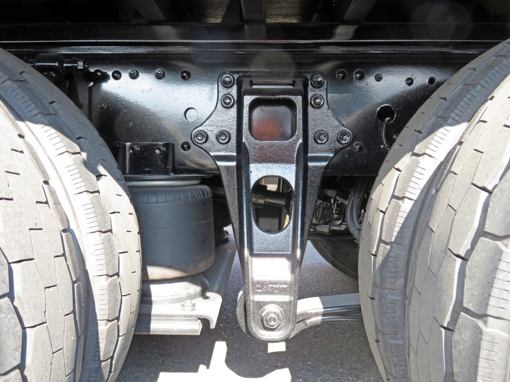 エアサスです。|三菱 スーパーグレート 2PG-FS84VZの写真5