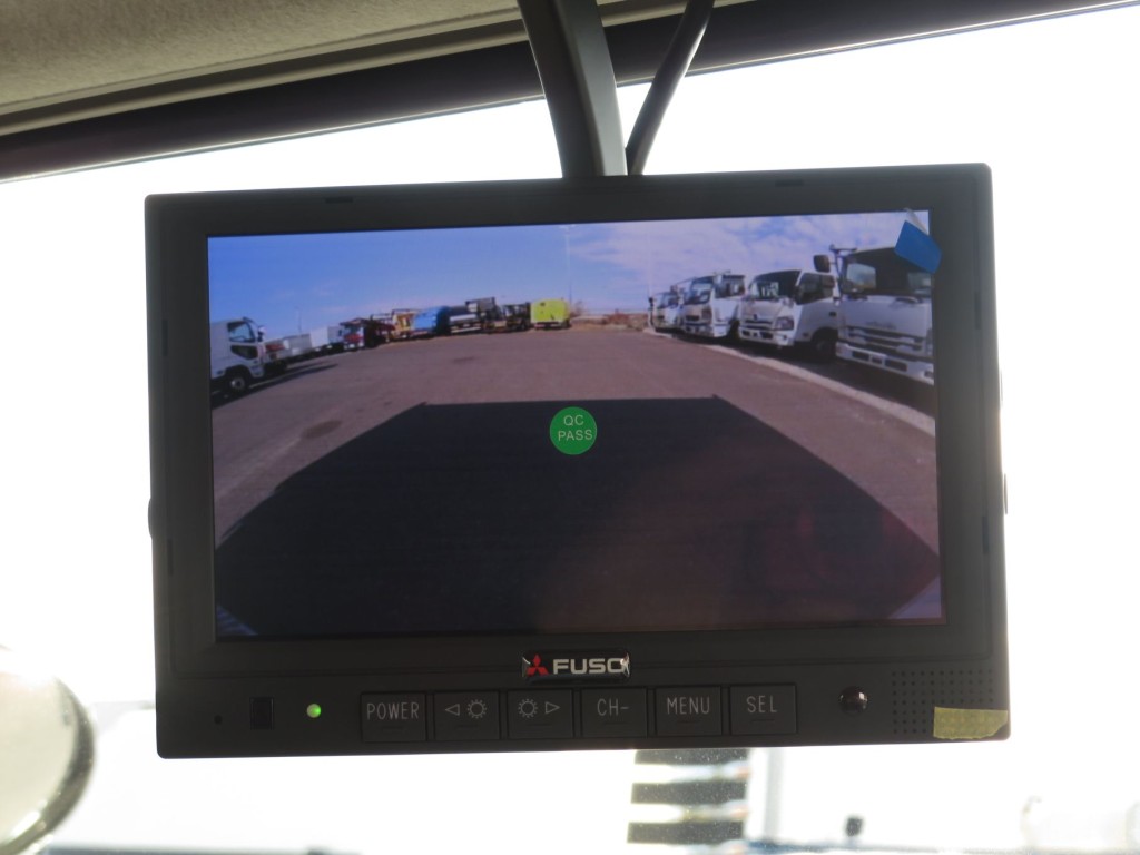 液晶バックモニター付きです。|三菱 スーパーグレート 2PG-FS84VZの写真19