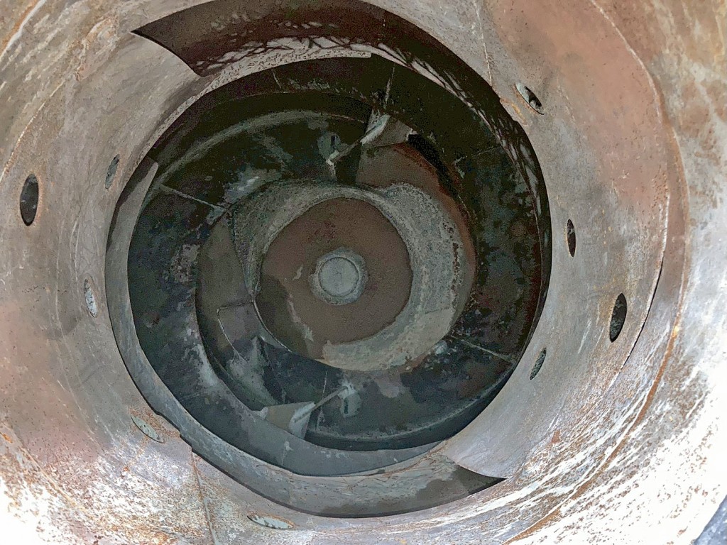 ドラム内部の状態です。|日野 プロフィア QPG-FS1AKDAの写真13