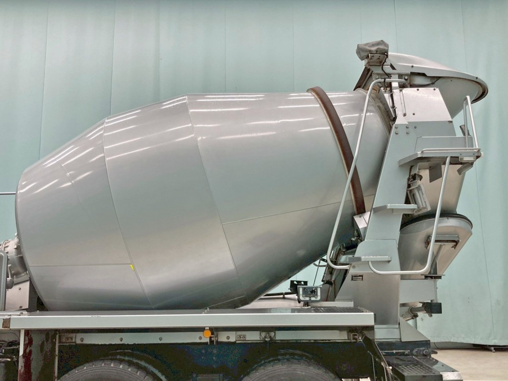 ドラムの外観状態です。(助手席側)|日野 プロフィア QPG-FS1AKDAの写真20