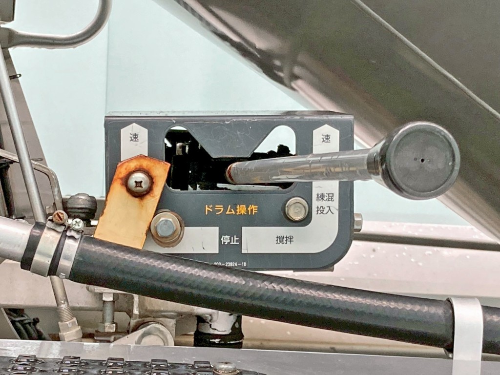 上物の操作レバーです。(運転席側)|日野 プロフィア QPG-FS1AKDAの写真23