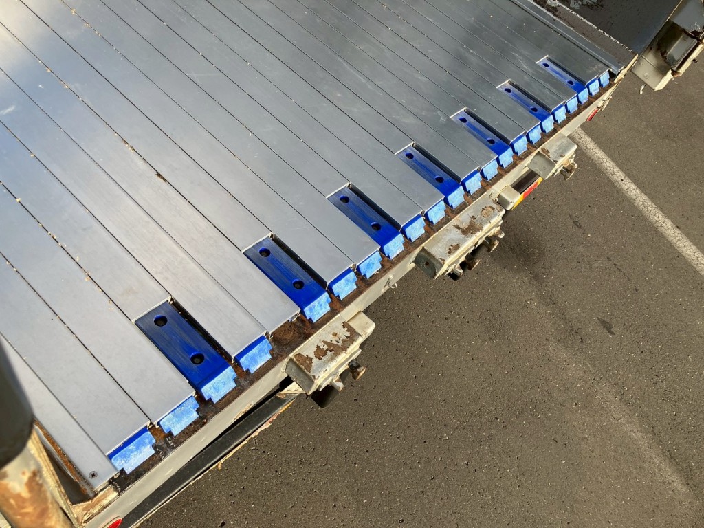 ムービングフロアー作動時の状態です。②|三菱 スーパーグレート 2PG-FS70HZの写真12