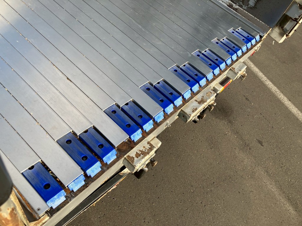 ムービングフロアー作動時の状態です。③|三菱 スーパーグレート 2PG-FS70HZの写真13