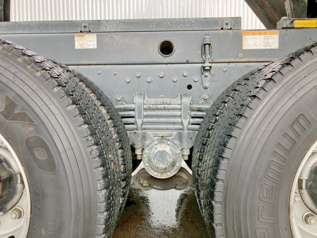 リーフサスです。|三菱 スーパーグレート QPG-FV60VXの写真5