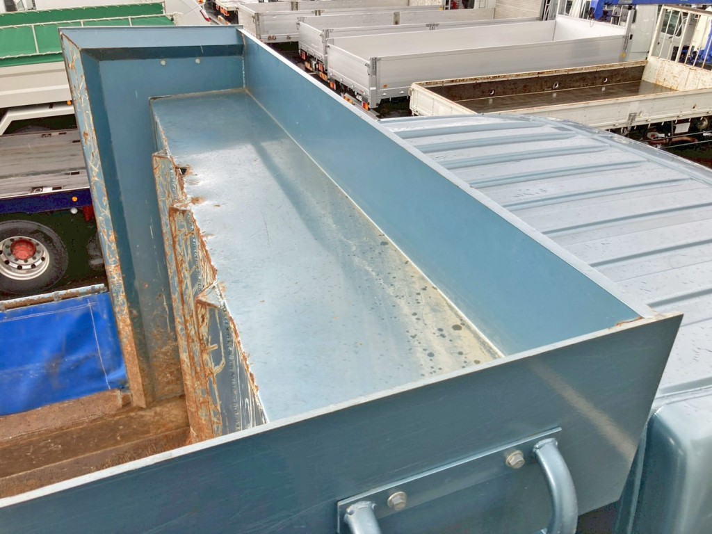 シートデッキの状態です。|三菱 スーパーグレート QPG-FV60VXの写真12